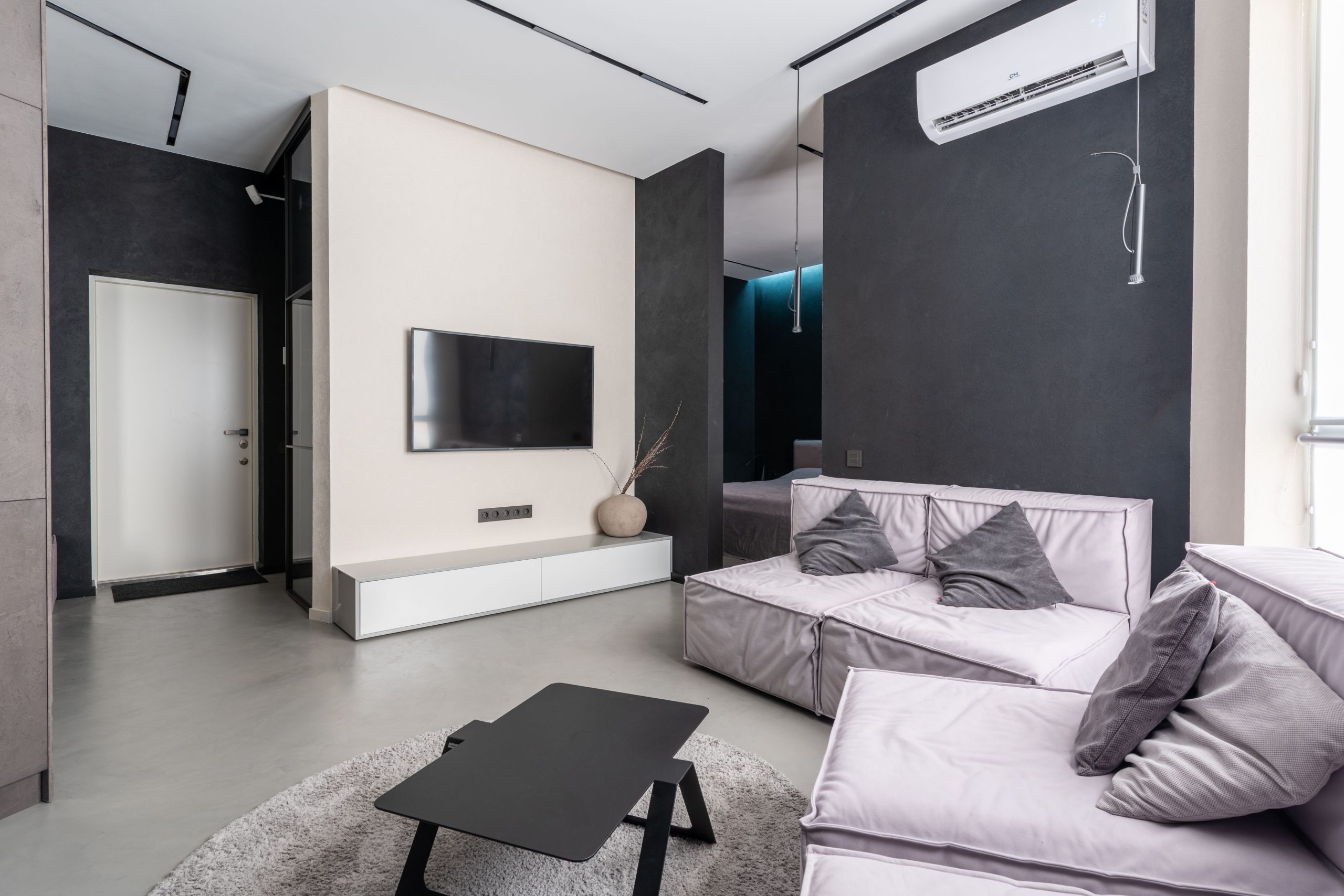 Tiszta, hűvös levegőjű modern nappali